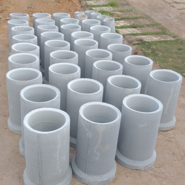 tubo de concreto 0.60x1.00 em obra